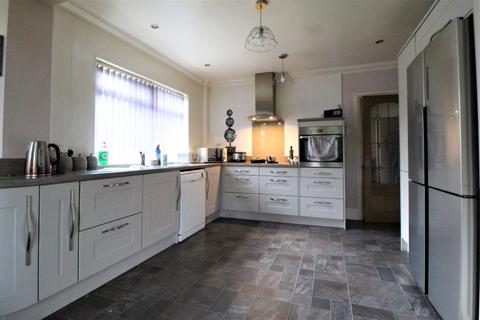 Meadow View, 61 Beverley Road, Dunswell, Hull, HU6 0AD