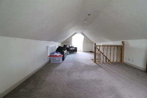Meadow View, 61 Beverley Road, Dunswell, Hull, HU6 0AD