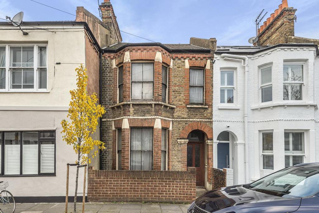 Furness Road, Fulham 3 bed terraced house £900,000