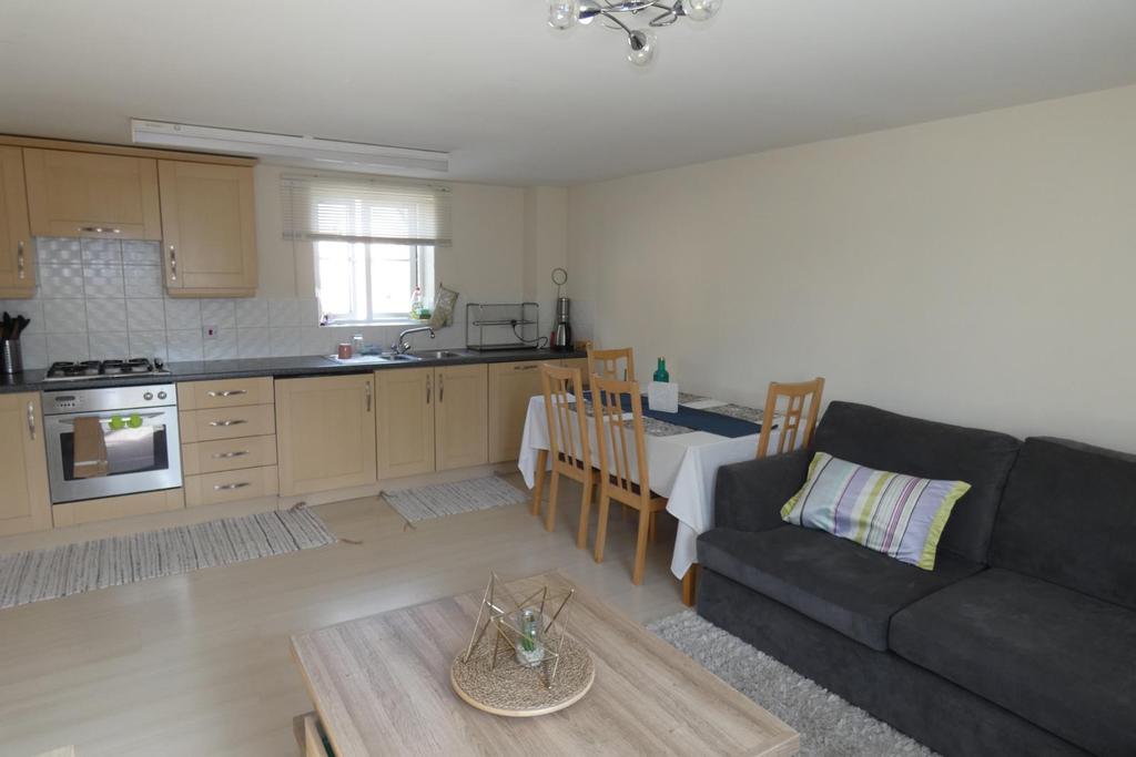 Bluebell Way, Carterton, Oxfordshire... 1 bed apartment £165,000