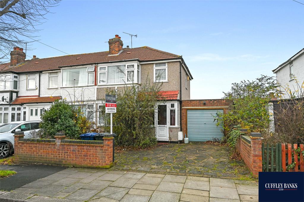 Lee Road, Perivale, Middlesex, UB6 3 bed end of terrace house £635,000