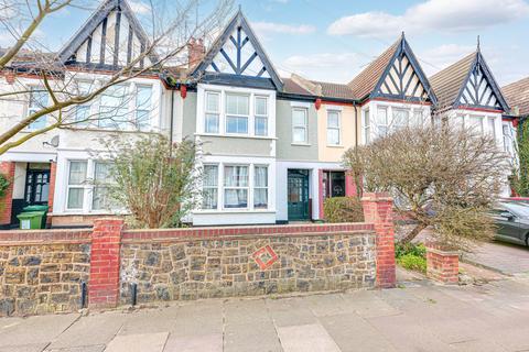 3 bedroom flat for sale, Valkyrie Road, Westcliff-on-sea, SS0