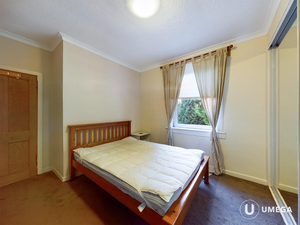 The Green, Davidsons Mains, Edinburgh, EH4 2 bed £950 pcm (£219 pw)
