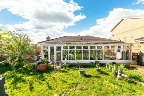 3 bedroom detached bungalow for sale, Leith Court, Dewsbury