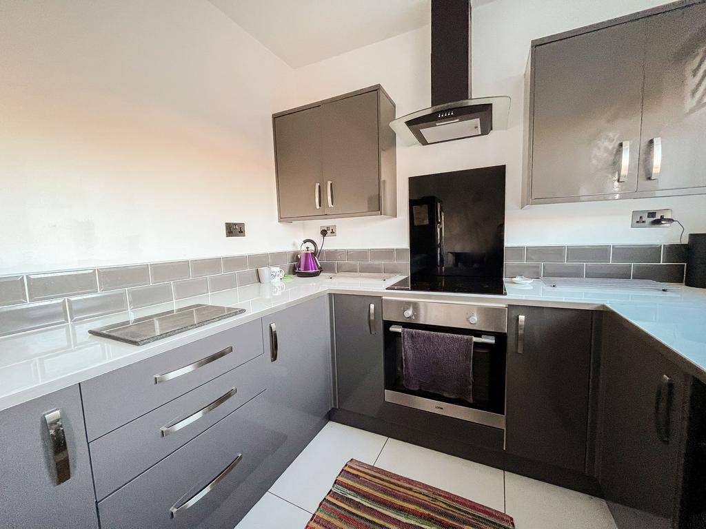 Burn Park Road, Houghton Le Spring, Tyne and Wear, DH4 5DQ 3 bed