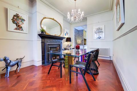 73 Goldsmith Avenue, London, W3 6HP