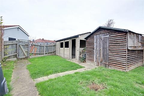 16 Warren Close, London, N9 8QE