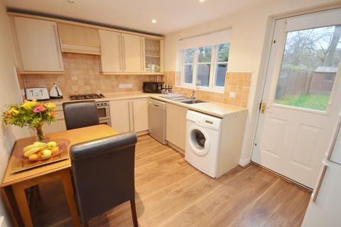 3 bedroom terraced house to rent, Padley Close, Chessington, Surrey. KT9 2BA