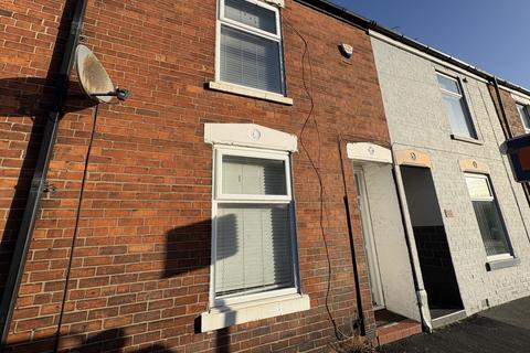 2 bedroom terraced house to rent, 53 Brazil Street, Hull HU9