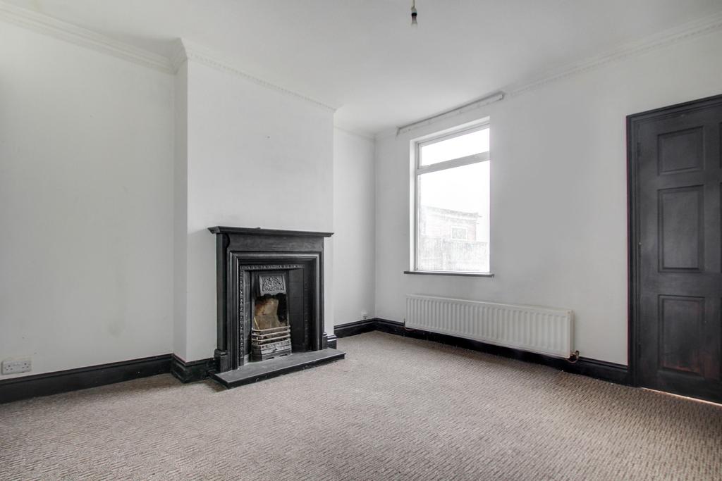 Deepdale Lane, Dudley, DY3 2 bed terraced house £99,000