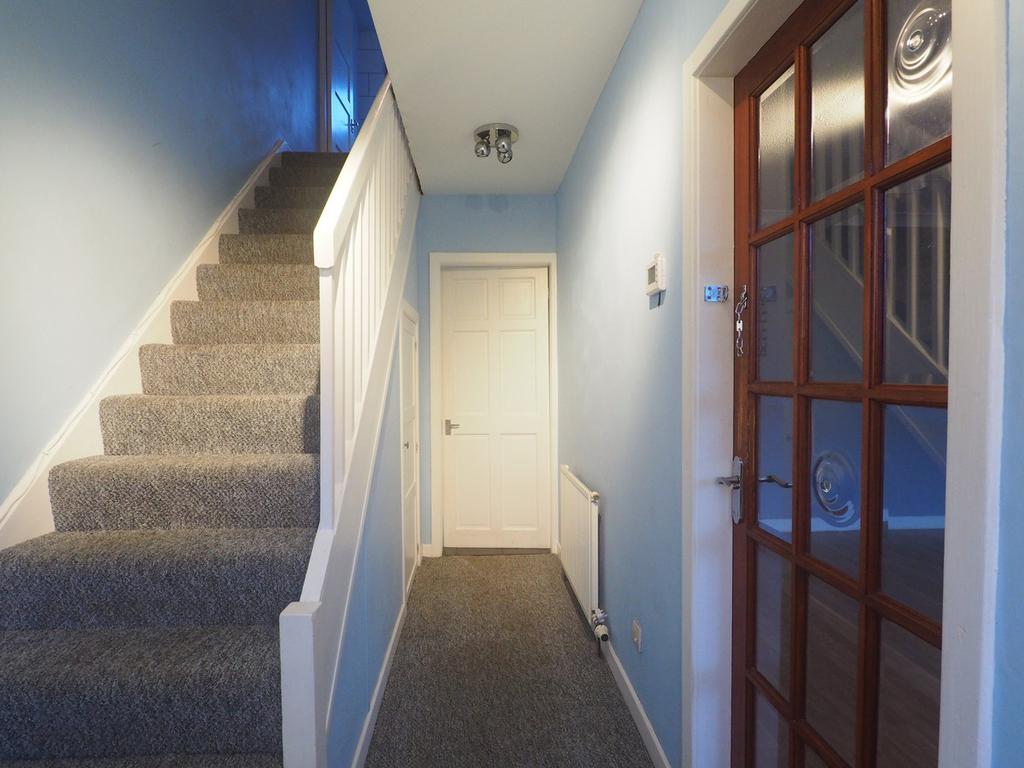 Mossbank, Prestwick, KA9 2 bed terraced house £90,000