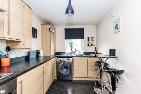 2 bedroom flat to rent, Mearns Street, City Centre, Aberdeen, AB11