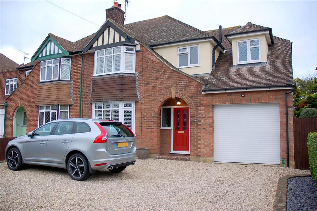 Highfield Road, Chelmsford 4 bed semidetached house £690,000