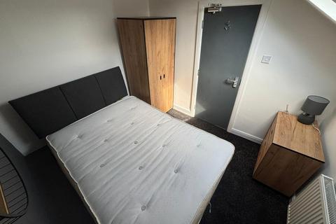 1 bedroom in a house share to rent, Summer Lane, Wombwell