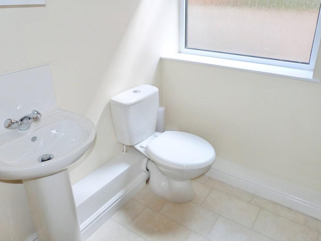 Cdd5f4a0-shower 20room