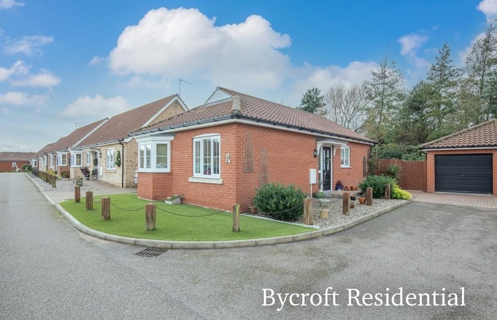 Broadland Close, Gorleston 2 bed detached bungalow £295,000