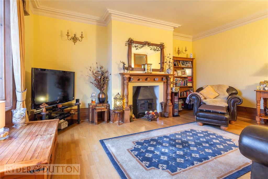 Cliffe End Road, Huddersfield, West Yorkshire, HD3 2 bed end of terrace