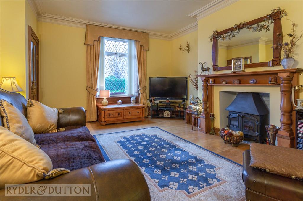 Cliffe End Road, Huddersfield, West Yorkshire, HD3 2 bed end of terrace