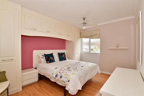 10 Admers Wood, Vigo, Gravesend, DA13 0SP
