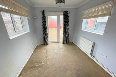 3 bedroom semi-detached house for sale - Springfield, Wootton, Northampton, NN4