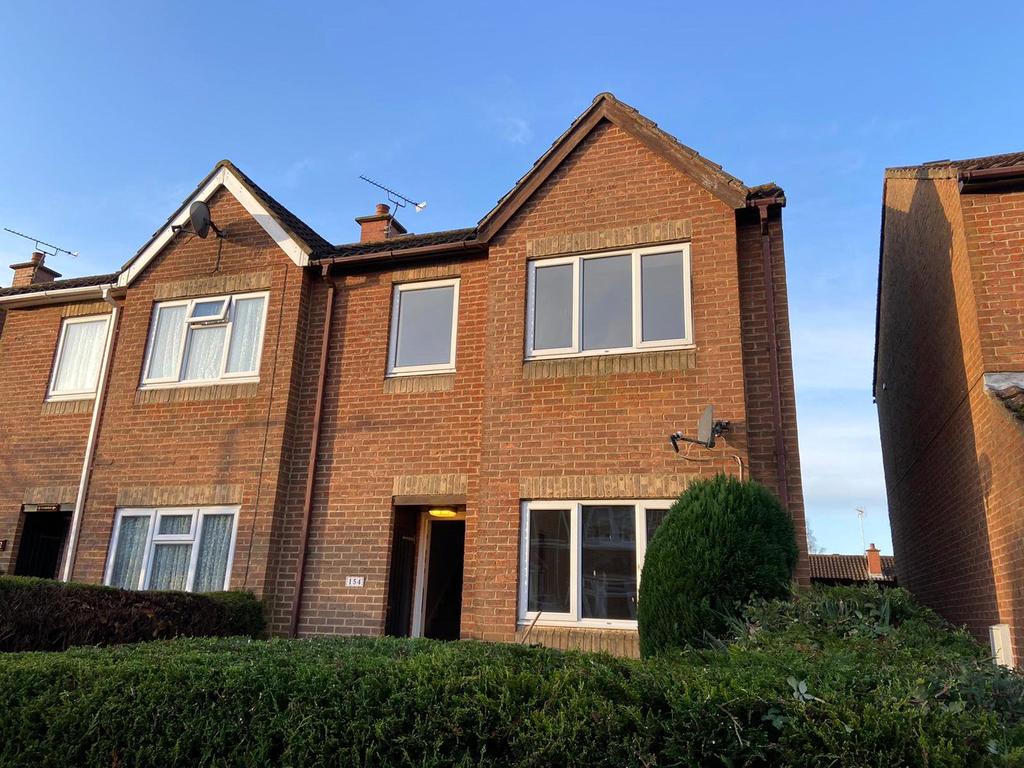 Cudworth Road, Willesborough, Ashford, Kent, TN24 3 bed semidetached