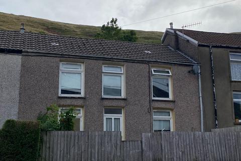 3 bedroom terraced house to rent, High Street, Gilfach Goch, Porth