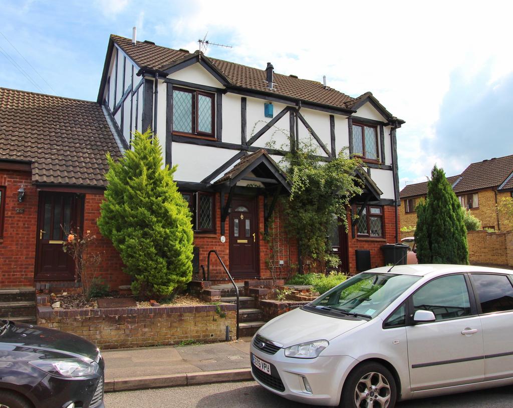 Ludlow Close, Bristol, BS30 6EA 2 bed terraced house £900 pcm (£208 pw)