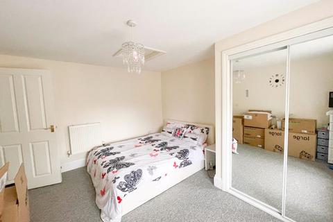 2 bedroom apartment to rent, Bowditch Close, Shepton Mallet
