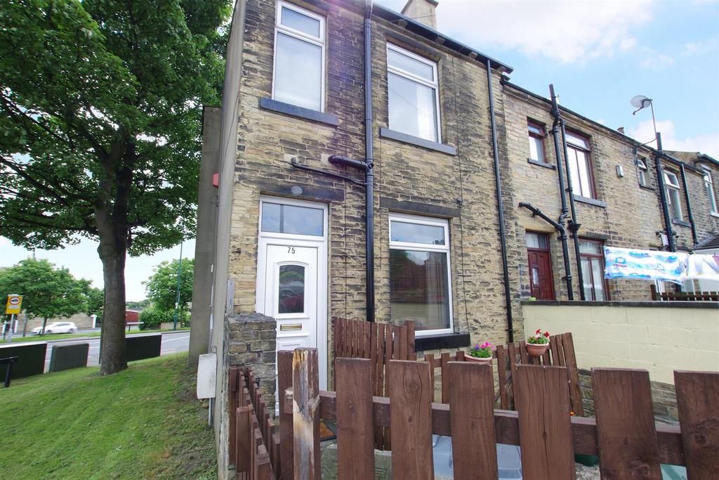Harrogate Road, Undercliffe, Bradford 2 bed end of terrace house £60,000