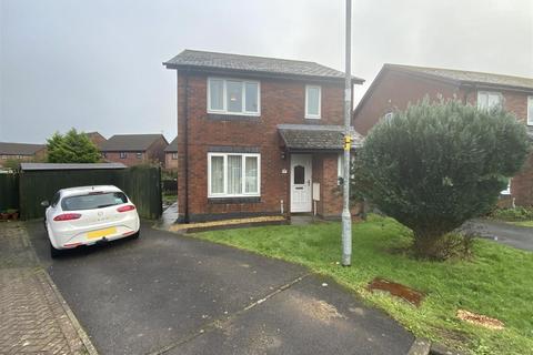 21 Clos Yr Onnen, Kidwelly, SA17 4ST