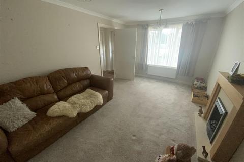 21 Clos Yr Onnen, Kidwelly, SA17 4ST