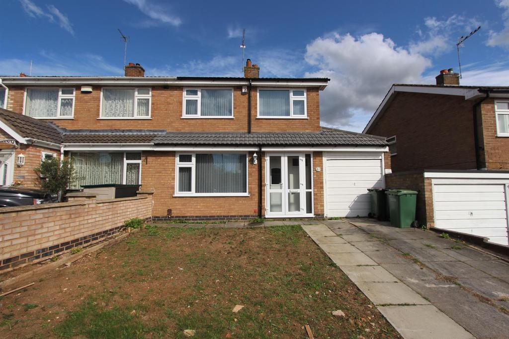 Windrush Drive, Oadby, Leicester 3 bed semidetached house £995 pcm