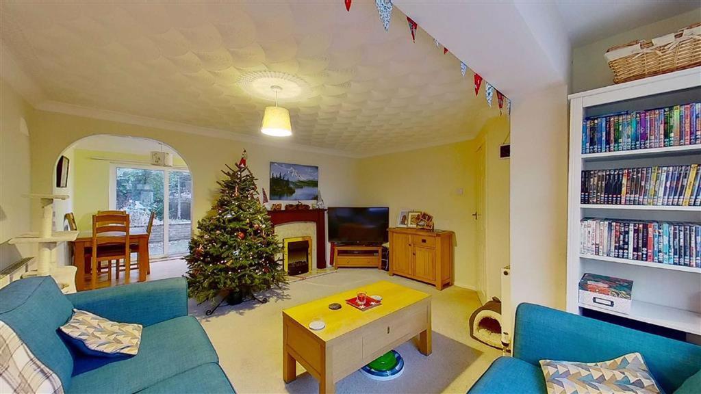 Derwent Drive, Bletchley, Milton Keynes 2 bed house £274,995