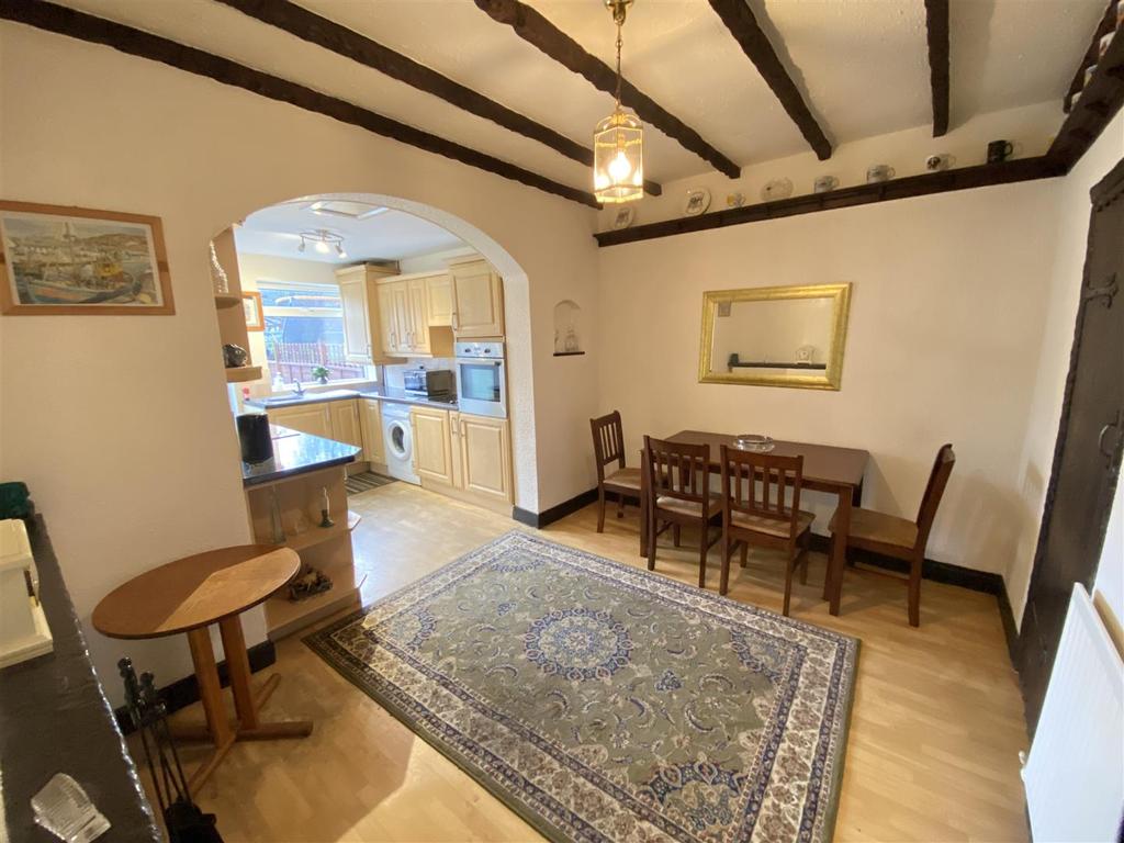 Thompson Street East, Darlington 2 bed semidetached house £115,000
