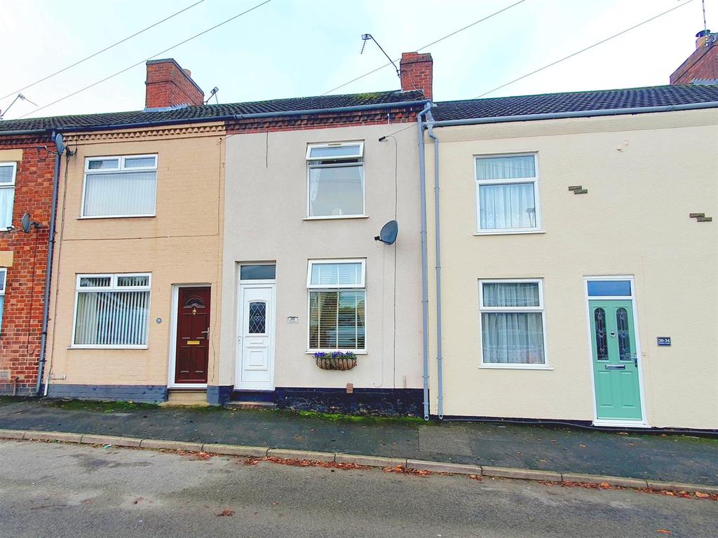 Green Lane, Whitwick, Coalville 2 bed terraced house £150,000