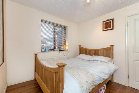 103 Franklin Way, Croydon, CR0 4UX