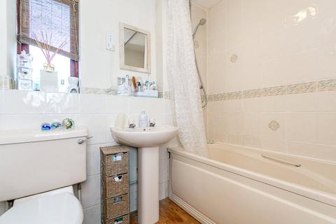 103 Franklin Way, Croydon, CR0 4UX