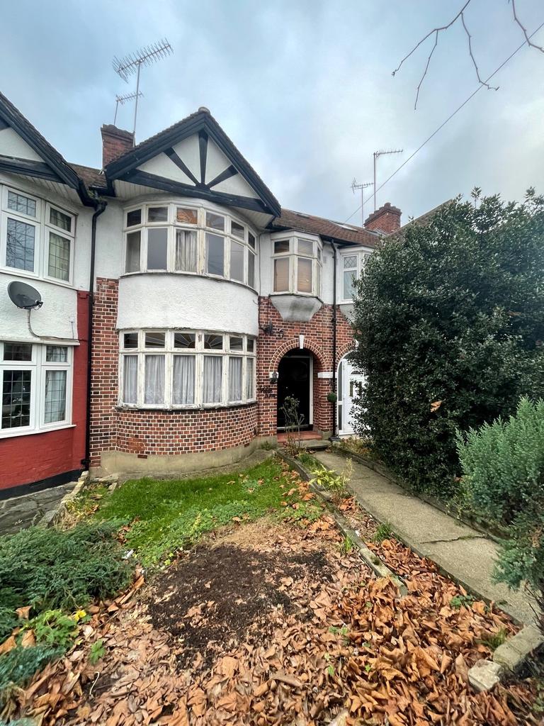 Church Hill Road, East EN4 4 bed terraced house £600,000