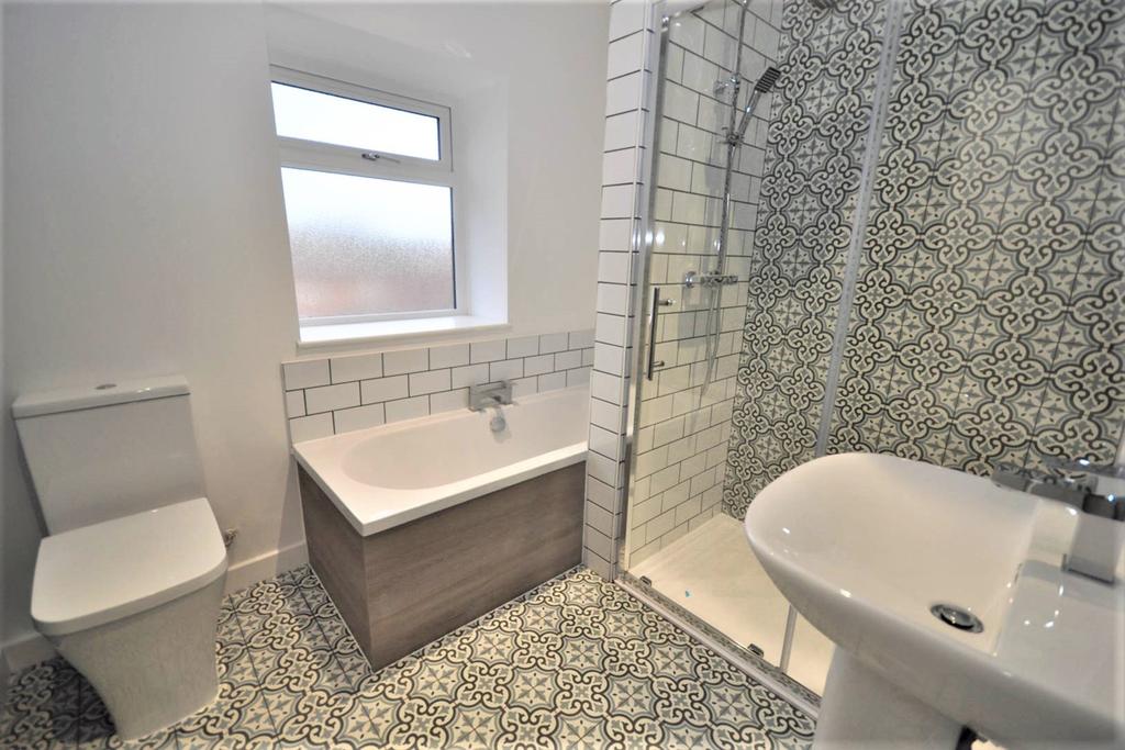Nelson Avenue, South Shields 3 bed semidetached house £330,000