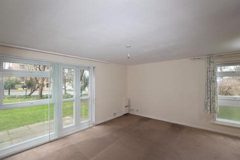 28 Maresfield, Croydon, CR0 5UA