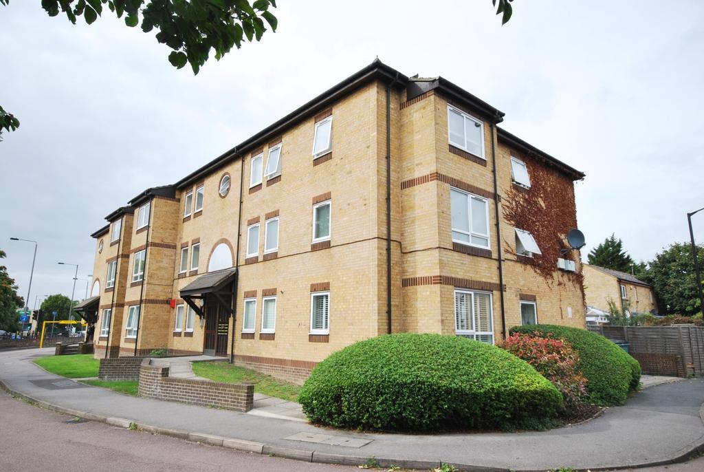 1 bedroom apartment to rent in London