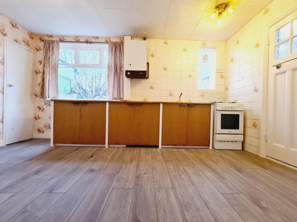 Bell Lane, EN3 3 bed house £1,800 pcm (£415 pw)