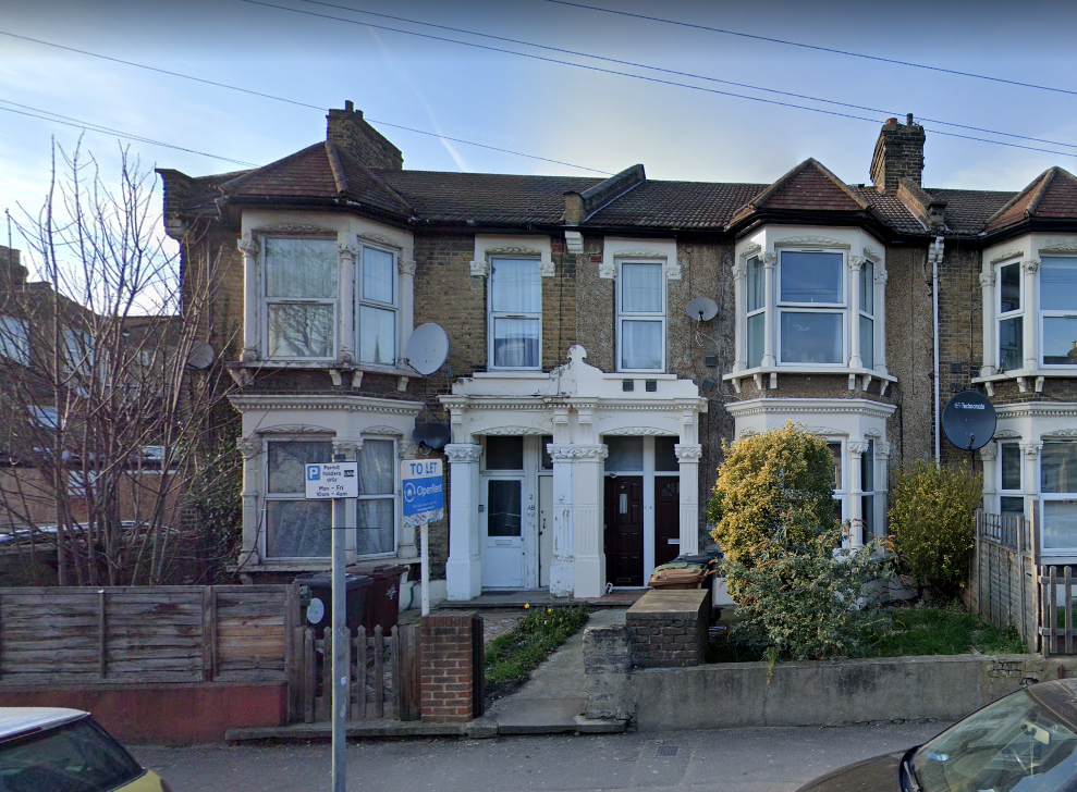 Grove Green Road, E11 2 bed flat £1,450 pcm (£335 pw)