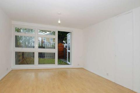 15 Monteagle Way, London, E5 8PH