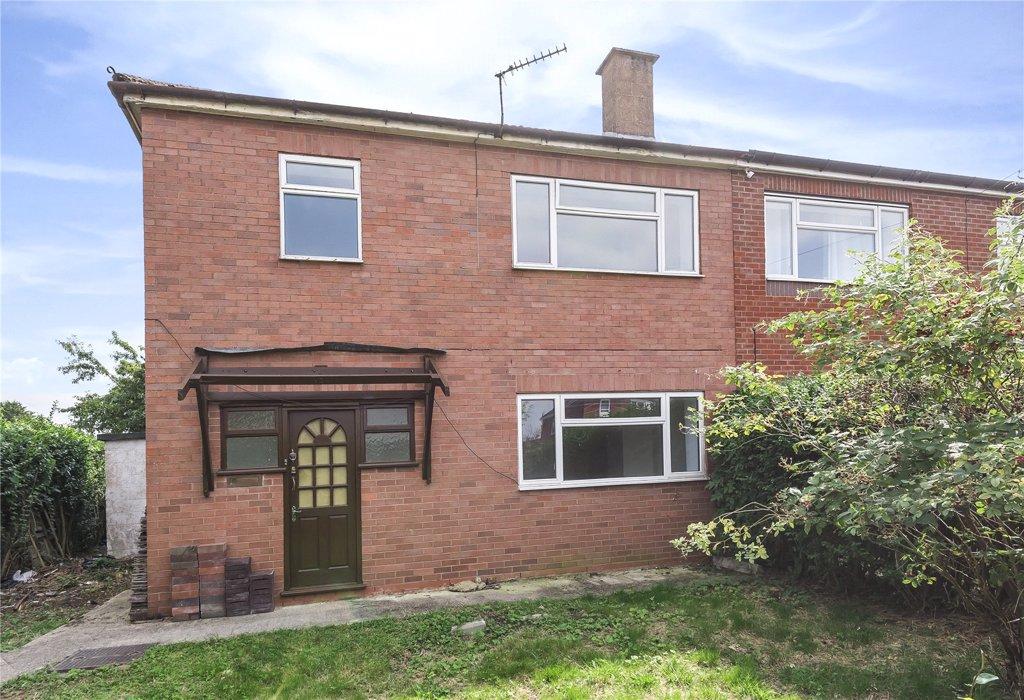 Philip Close, Melksham, Wiltshire 3 bed semidetached house £230,000