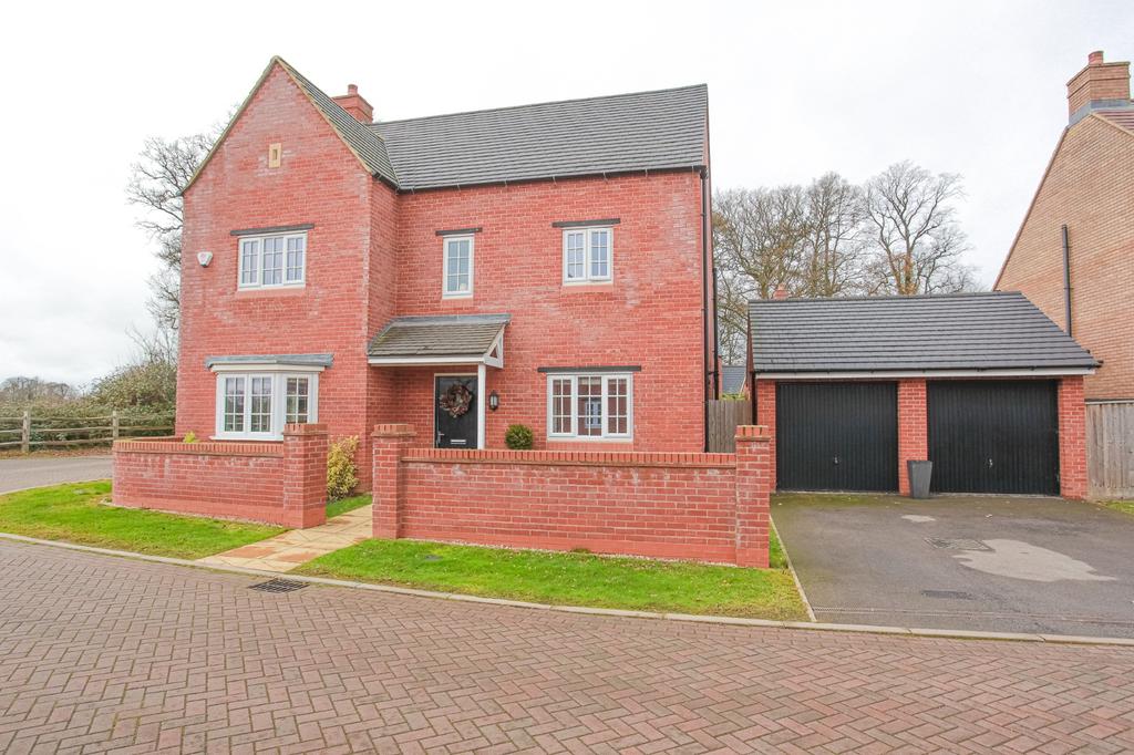Parsons Piece, Banbury 5 bed detached house £675,000