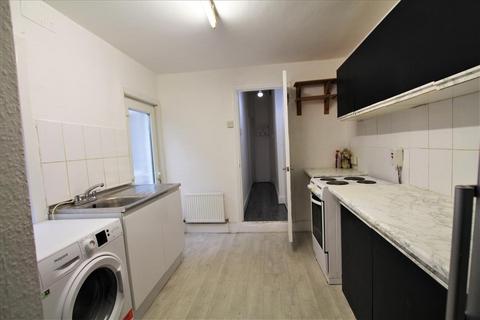 1 bedroom flat to rent, Nine Acres Close, Manor Park , London, E12