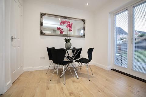 8 Beckfield Crescent, Glasgow, G33 1ST