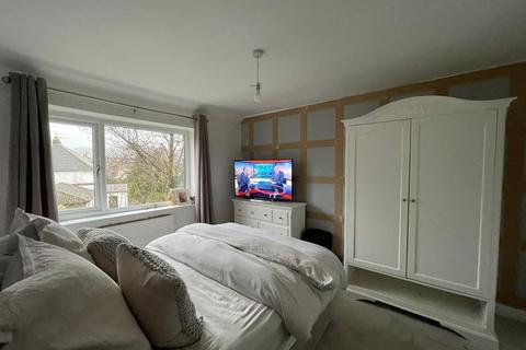 56 Brownberrie Drive, Horsforth, Leeds, LS18 5NW