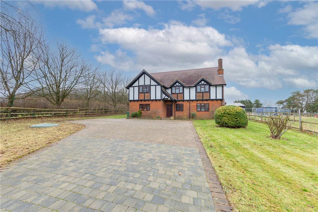 Hastoe Hill, Hastoe, Tring, Hertfordshire 7 bed detached house £4,000